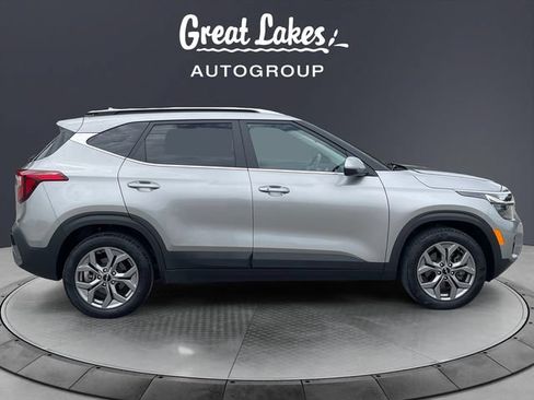 Used 2024 Kia Seltos S AWD/4WD image 6