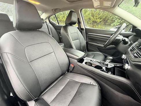 Used 2023 Nissan Altima 2.5 SL AWD/4WD image 21
