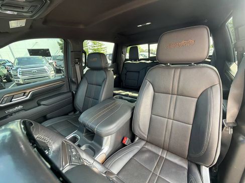 Used 2024 Chevrolet Silverado 1500 High Country w/ Midnight Edition AWD/4WD image 37
