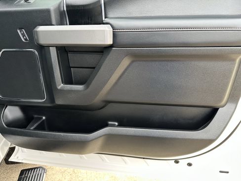 Used 2019 Ford F250 Platinum w/ Platinum Ultimate Package AWD/4WD image 4