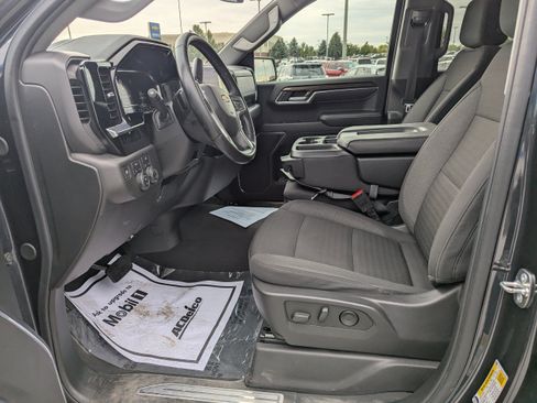 Certified 2024 Chevrolet Silverado 1500 LT AWD/4WD image 12