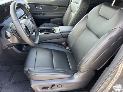 Certified 2025 Nissan Murano SV image 28