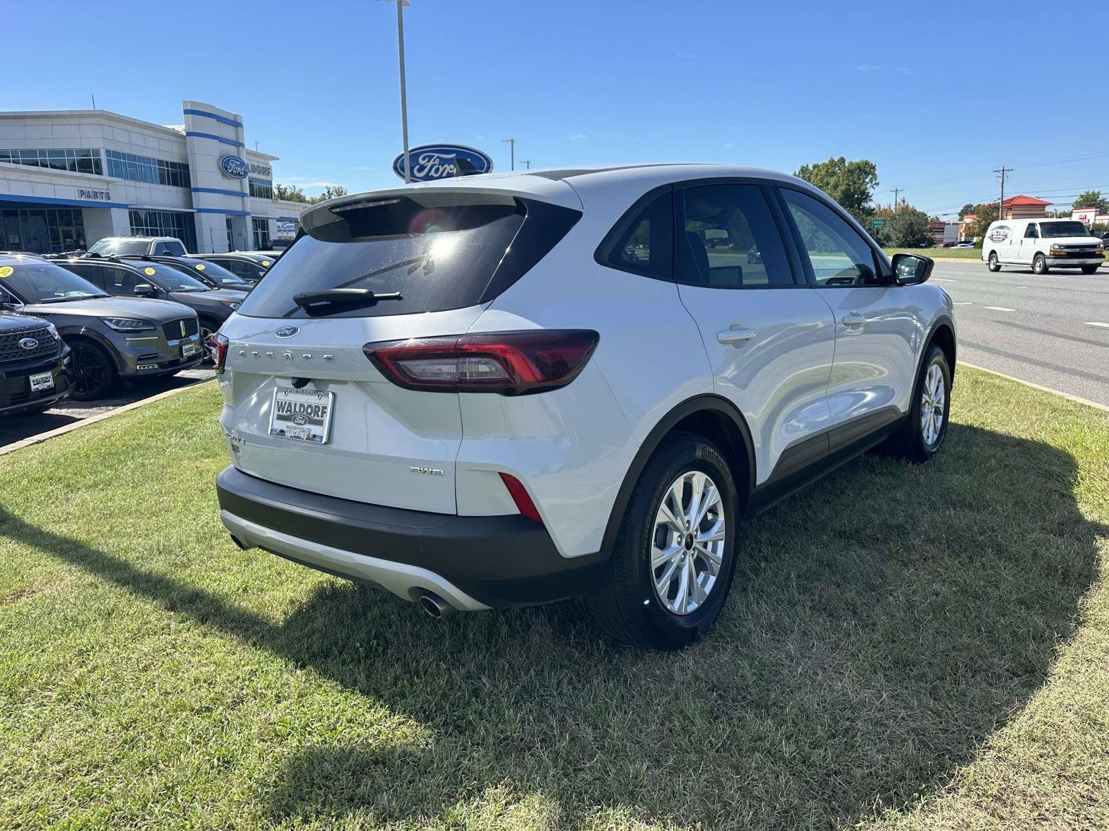 Certified 2025 Ford Escape Active AWD/4WD image 6