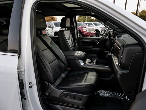 Used 2024 Chevrolet Silverado 3500 High Country w/ High Country Premium Package AWD/4WD image 26