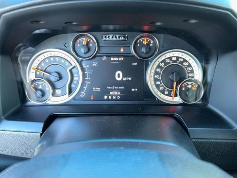 Used 2018 RAM 1500 Laramie image 19