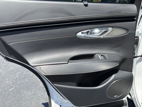 Used 2025 Genesis GV70 2.5T AWD/4WD image 22