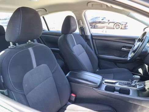 Used 2024 Nissan Altima 2.5 SR FWD image 50