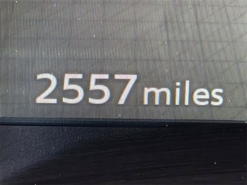 Certified 2025 Nissan Kicks SR image 21