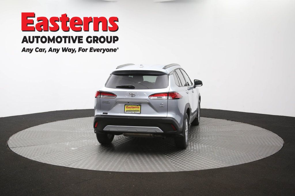 Used 2022 Toyota Corolla Cross LE AWD/4WD image 37