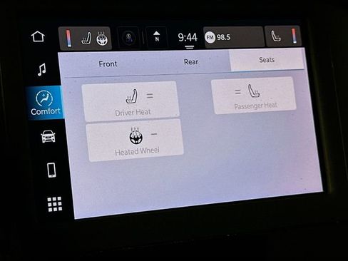 Used 2022 Chrysler Voyager LX image 21