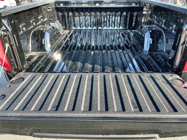New 2026 Chevrolet Silverado 1500 RST w/ LPO, Dark Essentials Package AWD/4WD image 28