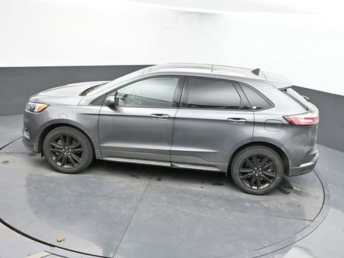 Used 2024 Ford Edge ST-Line w/ Class II Trailer Tow Package AWD/4WD image 18