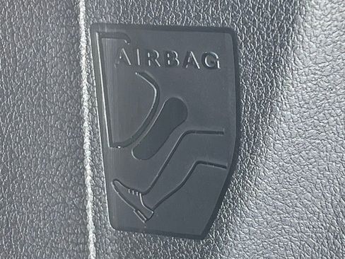 Certified 2023 Mercedes-Benz C 300 4MATIC Sedan image 36