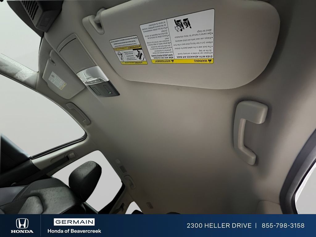 Used 2025 Nissan Pathfinder SL FWD image 27