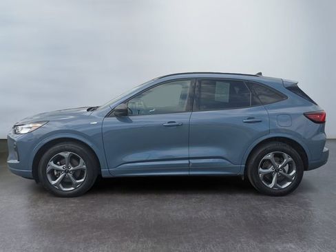 Used 2023 Ford Escape ST-Line w/ Tech Pack #1 AWD/4WD image 2
