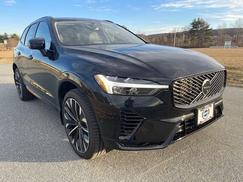 New 2026 Volvo XC60 T8 Ultra w/ Climate Package AWD/4WD image 4