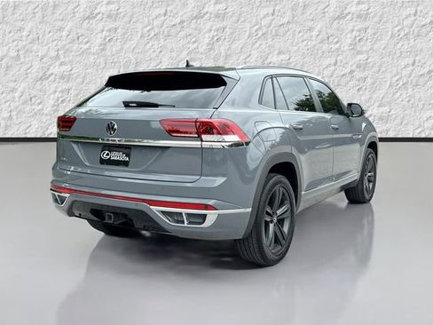 Used 2021 Volkswagen Atlas Cross Sport SE w/ V6 Towing Package FWD image 3