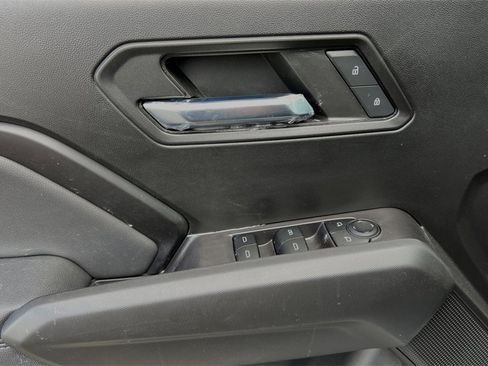 Used 2024 GMC Canyon Elevation w/ Convenience Package image 9