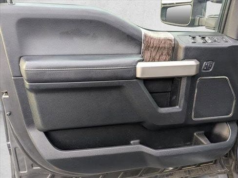 Used 2018 Ford F350 Lariat w/ Lariat Value Package AWD/4WD image 7