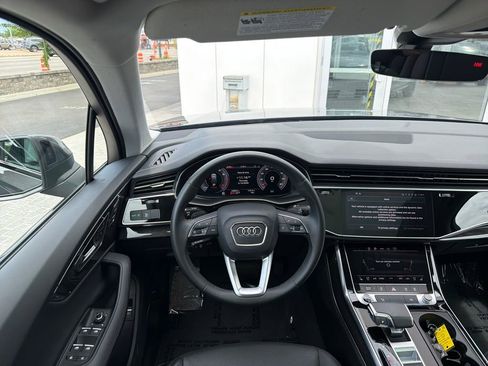 Used 2023 Audi Q7 3.0T Premium Plus w/ Premium Plus Package AWD/4WD image 14