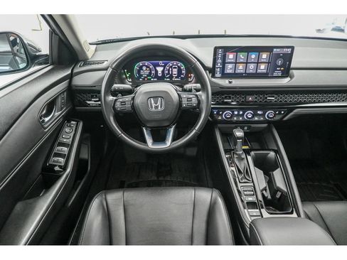 Used 2023 Honda Accord Touring image 30