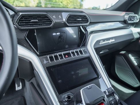 Used 2024 Lamborghini Urus S AWD/4WD image 45
