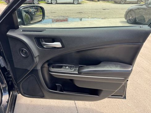 Used 2021 Dodge Charger Police RWD image 16