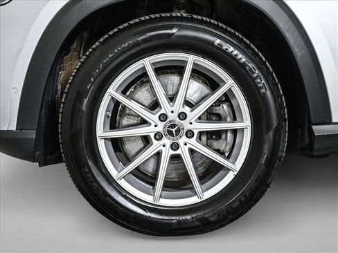 Used 2024 Mercedes-Benz GLE 450e 4MATIC image 25