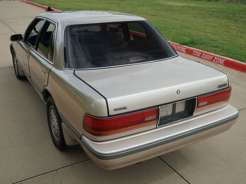Used 1991 Toyota Cressida RWD image 8