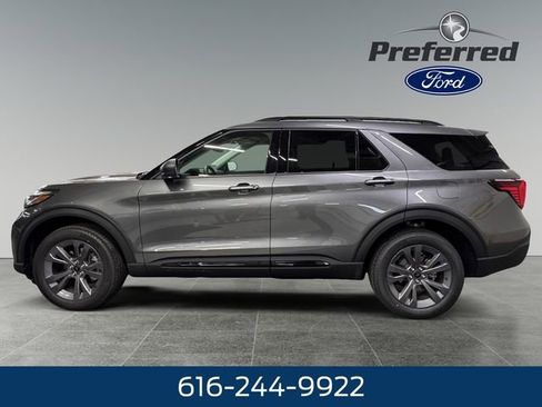 New 2026 Ford Explorer Active image 9