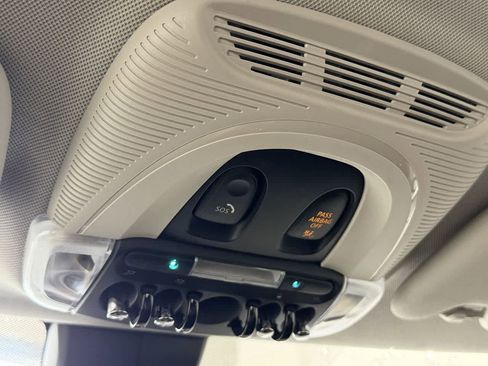 Certified 2024 MINI Cooper SE image 19