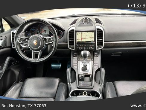 Used 2016 Porsche Cayenne S image 39