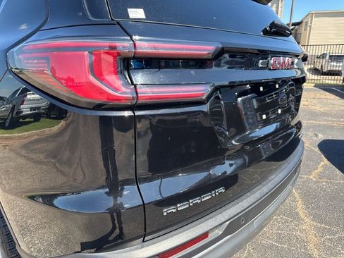 Used 2024 GMC Acadia Elevation FWD image 47
