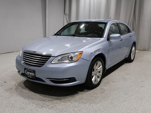 Used 2013 Chrysler 200 Touring w/ S Exterior Appearance Pkg image 6