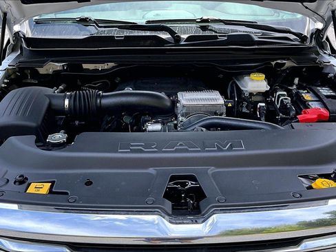 New 2026 RAM 1500 Laramie w/ Advanced Safety Group II AWD/4WD image 11