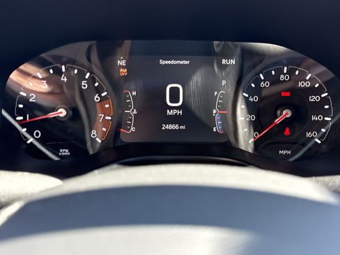 Used 2025 Jeep Compass Trailhawk AWD/4WD image 21