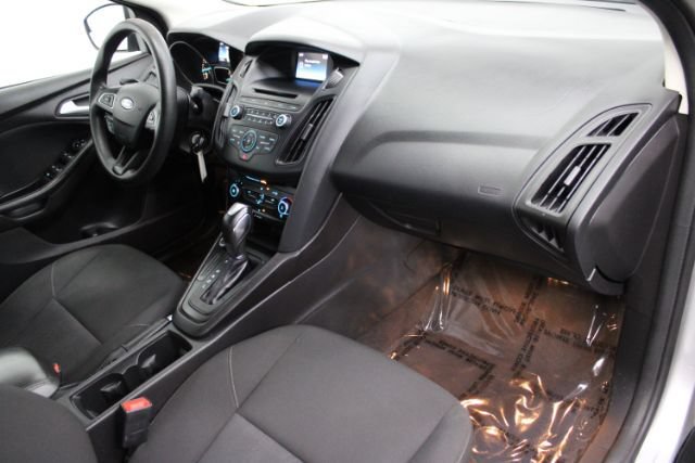 Used 2015 Ford Focus SE FWD image 22