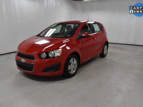 Used 2013 Chevrolet Sonic LT image 2