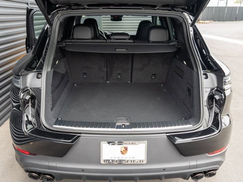 New 2026 Porsche Cayenne AWD/4WD image 36