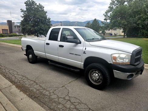 Used 2006 Dodge Ram 2500 Truck ST w/ Trailer Tow Group image 3