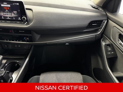Certified 2025 Nissan Rogue SV AWD/4WD image 18