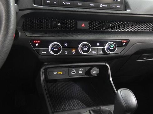 Used 2023 Honda CR-V EX image 13