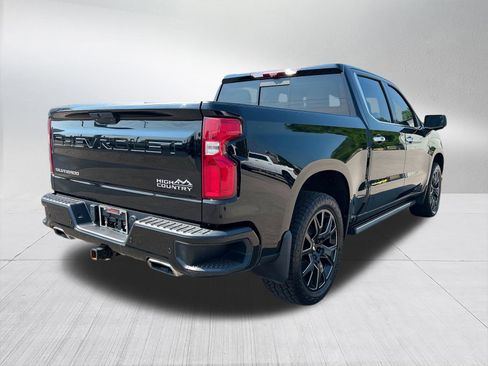 Used 2021 Chevrolet Silverado 1500 High Country w/ Technology Package image 5
