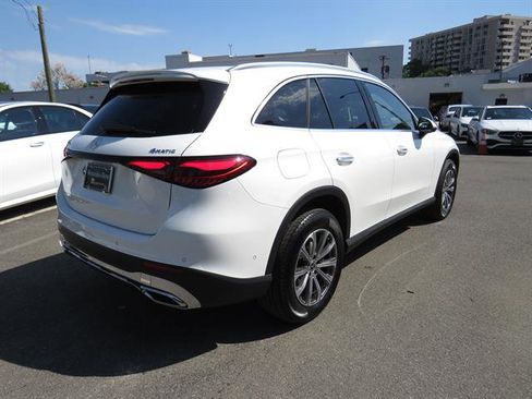 Used 2026 Mercedes-Benz GLC 300 4MATIC image 4