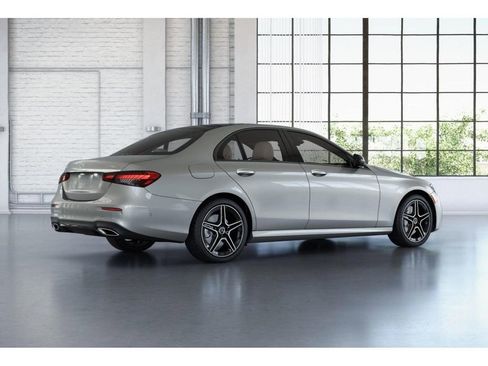 Certified 2022 Mercedes-Benz E 350 4MATIC Sedan image 21