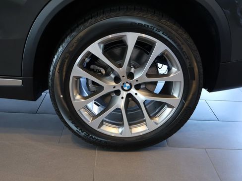 New 2026 BMW X5 xDrive40i w/ Climate Comfort Package image 48