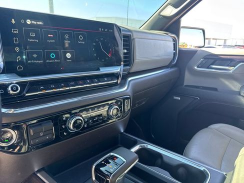 Used 2024 GMC Sierra 1500 SLT w/ SLT Premium Plus Package AWD/4WD image 21