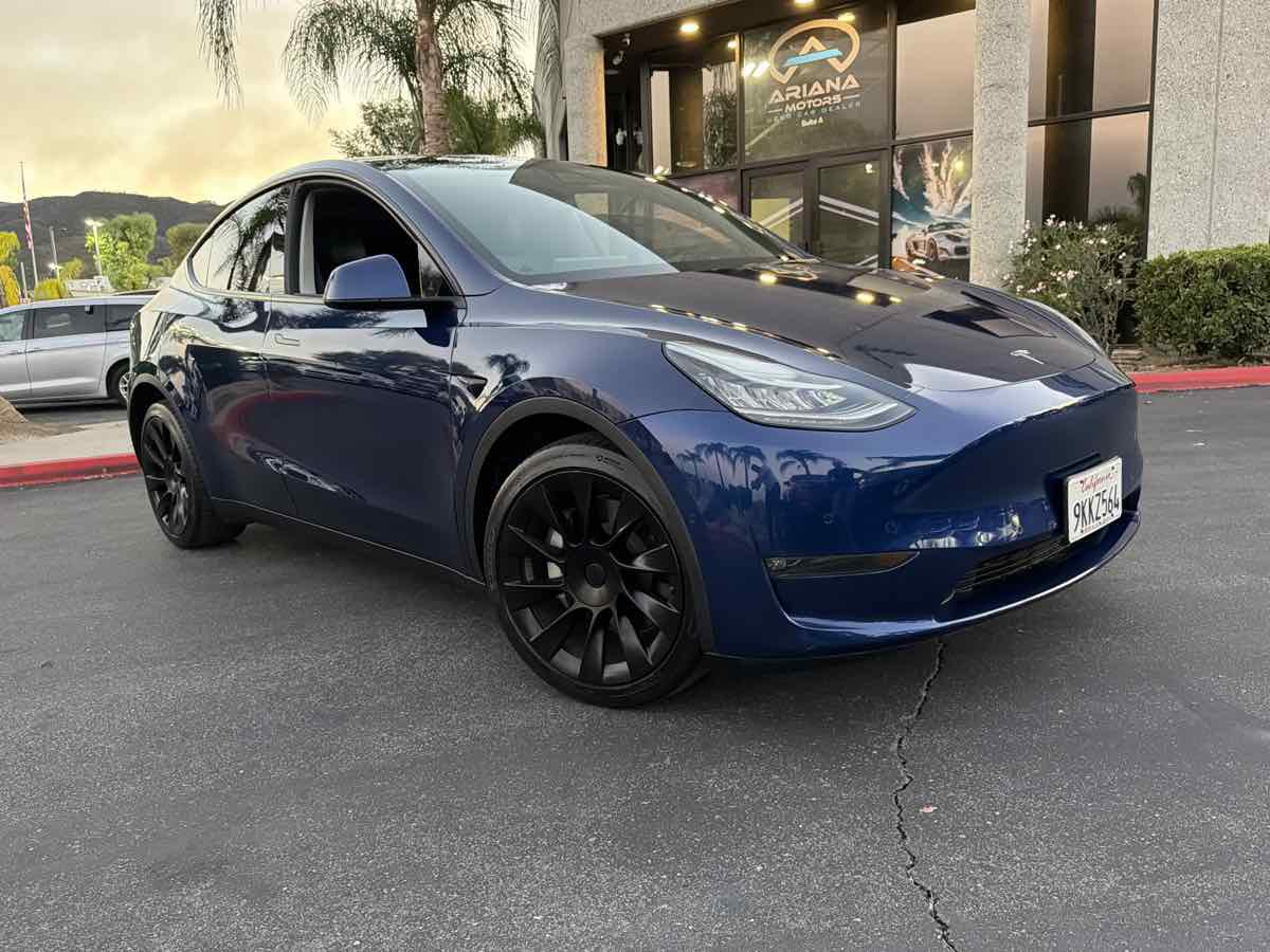 Used 2021 Tesla Model Y Long Range AWD/4WD image 8