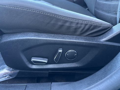 Used 2020 Ford Fusion SE image 13