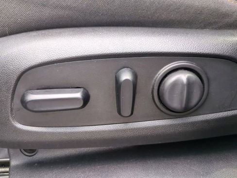 Used 2020 GMC Terrain SLE w/ Driver Convenience Package FWD image 19